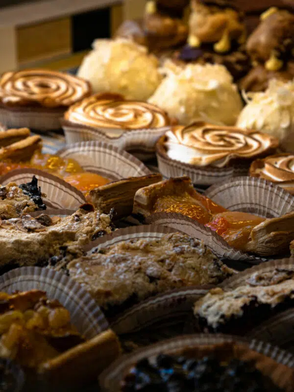 French p&acirc;tisseries on school French trips